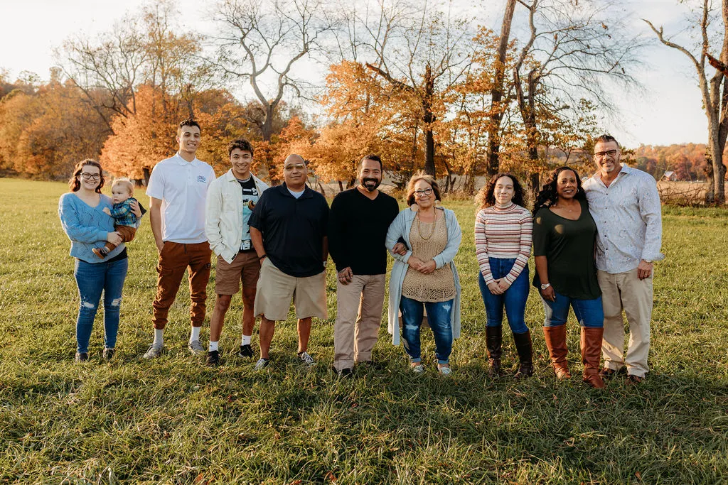 Family portrait session in Mansfield, Ohio — image 28