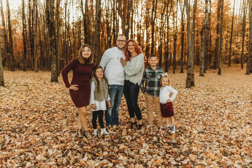 Family portrait session in Mansfield, Ohio — image 38