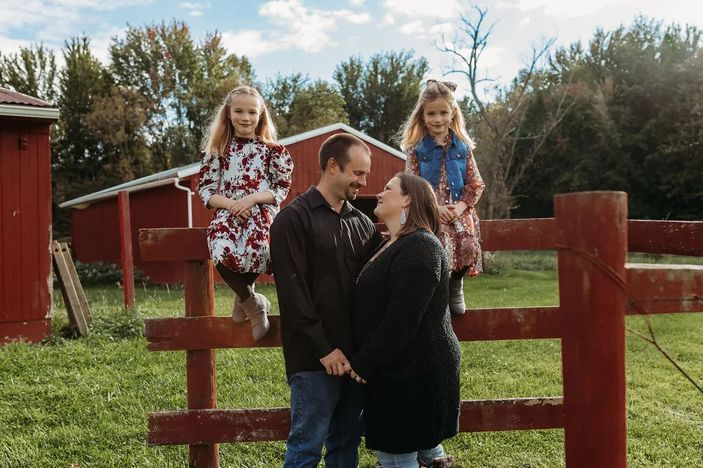 Family portrait session in Mansfield, Ohio — image 51