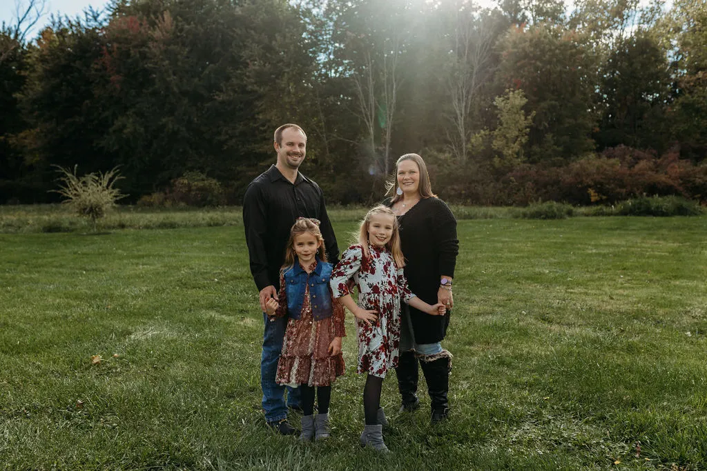 Family portrait session in Mansfield, Ohio — image 54